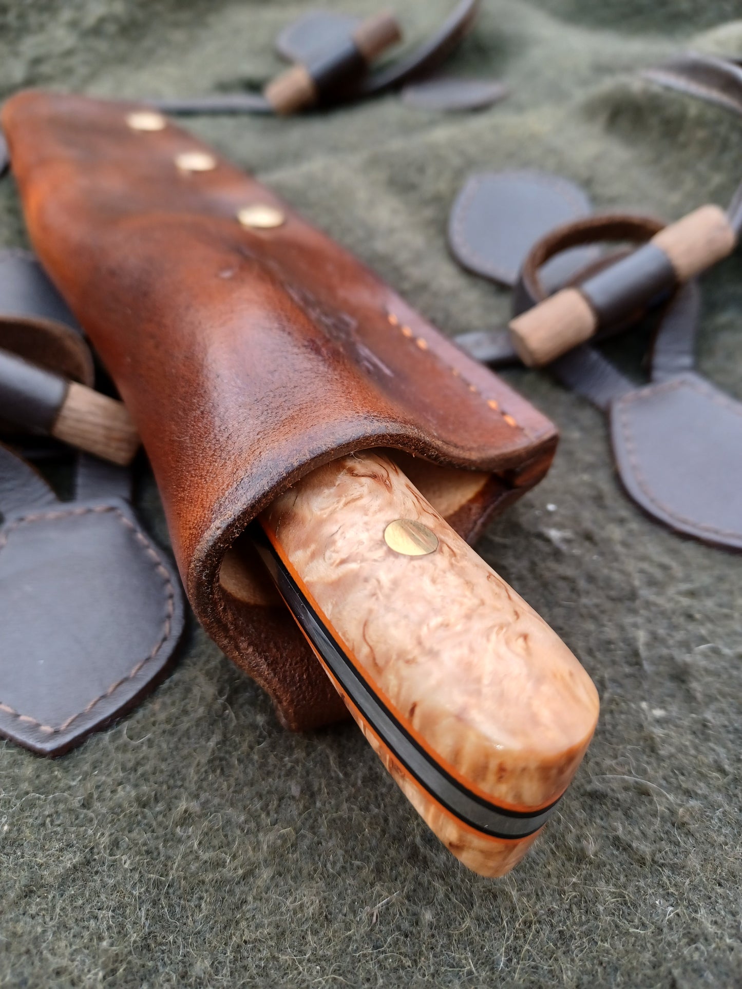 Roe Stalker knife Thor Damasteel, Stabilised Masur birch