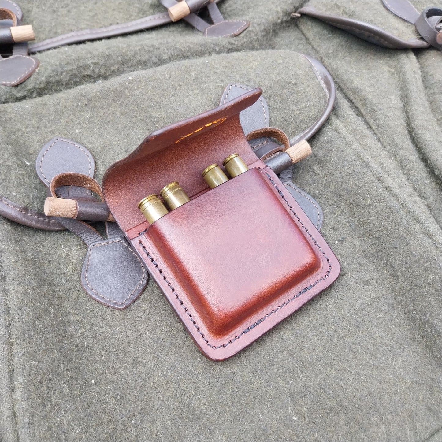 5 Round Bullet Belt Pouches (MK2 Earth Magnet)