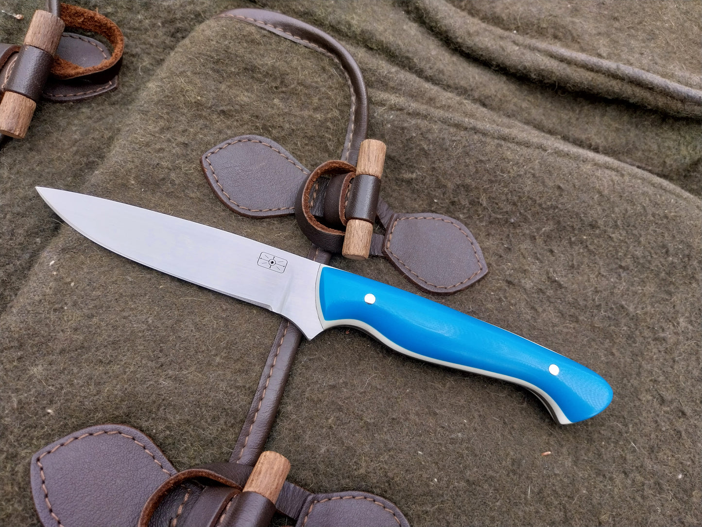 Roe Catcher Blue/White G10