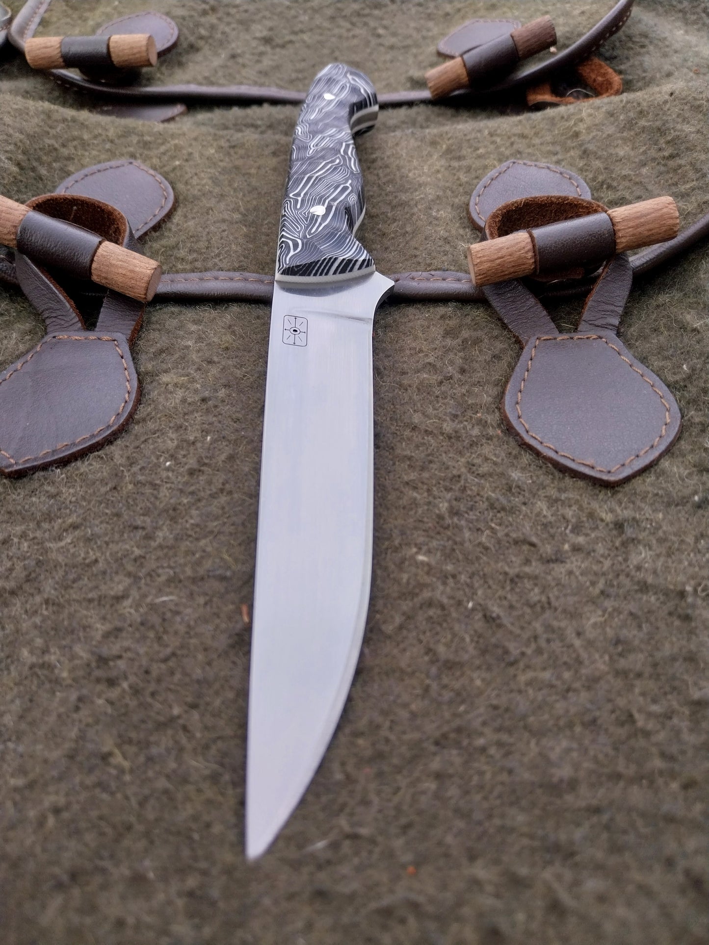 Fallow Catcher Black and White Damascus G10