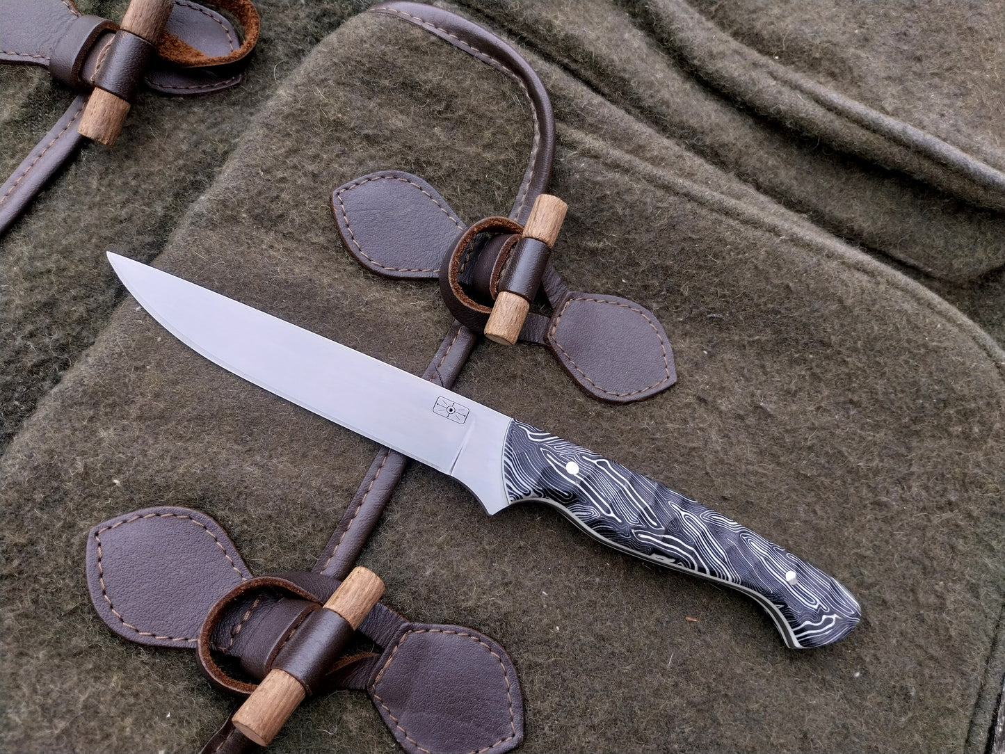 Fallow Catcher Black and White Damascus G10