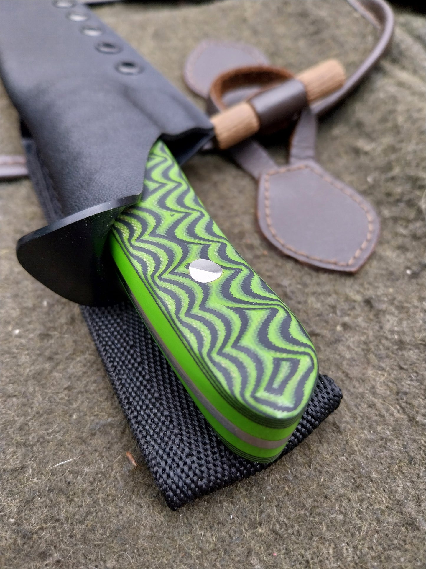 Fallow Stalker Green and black Sure-Touch G10