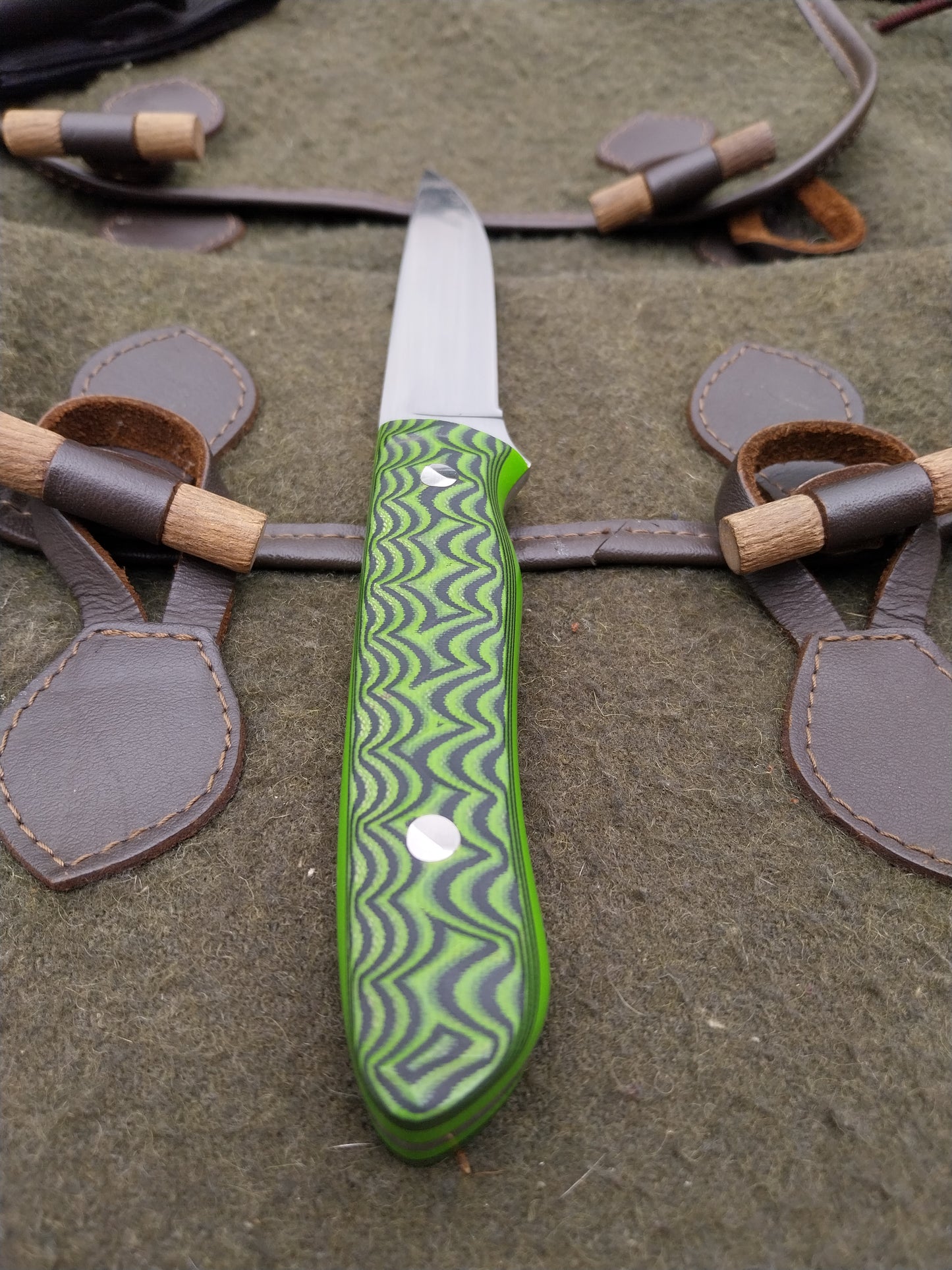 Fallow Stalker Green and black Sure-Touch G10