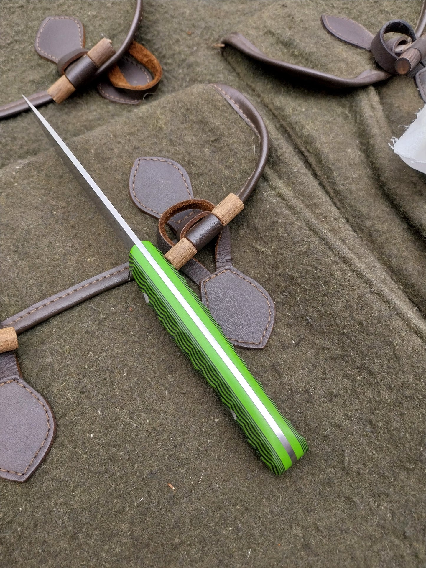 Fallow Stalker Green and black Sure-Touch G10