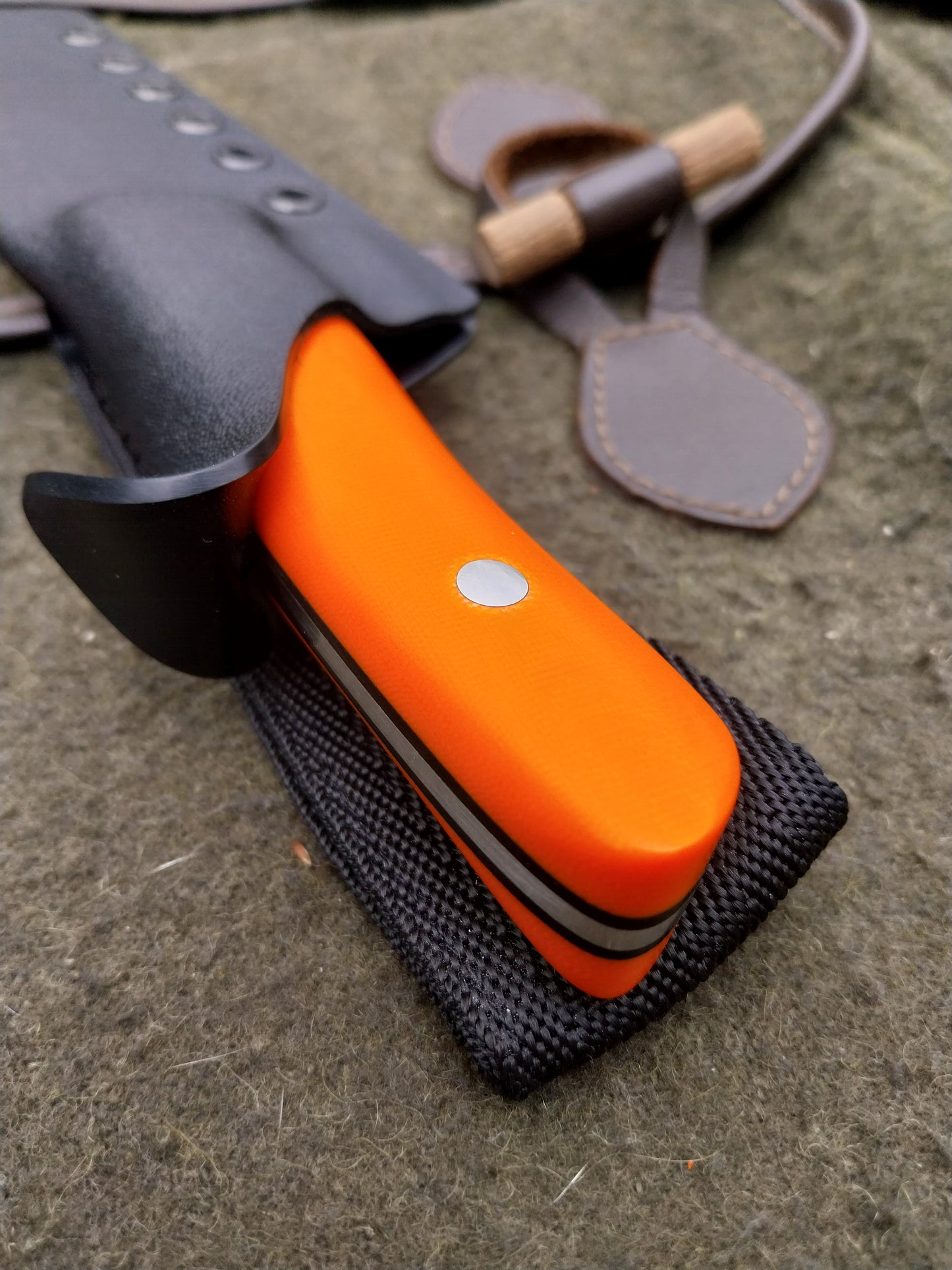 Fallow Stalker Orange G10