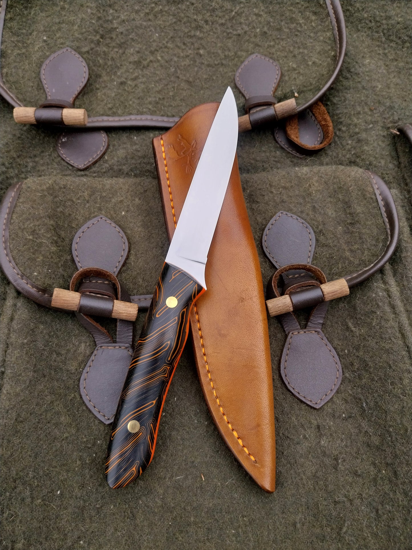 Fallow Stalker Orange and Black damascus G10