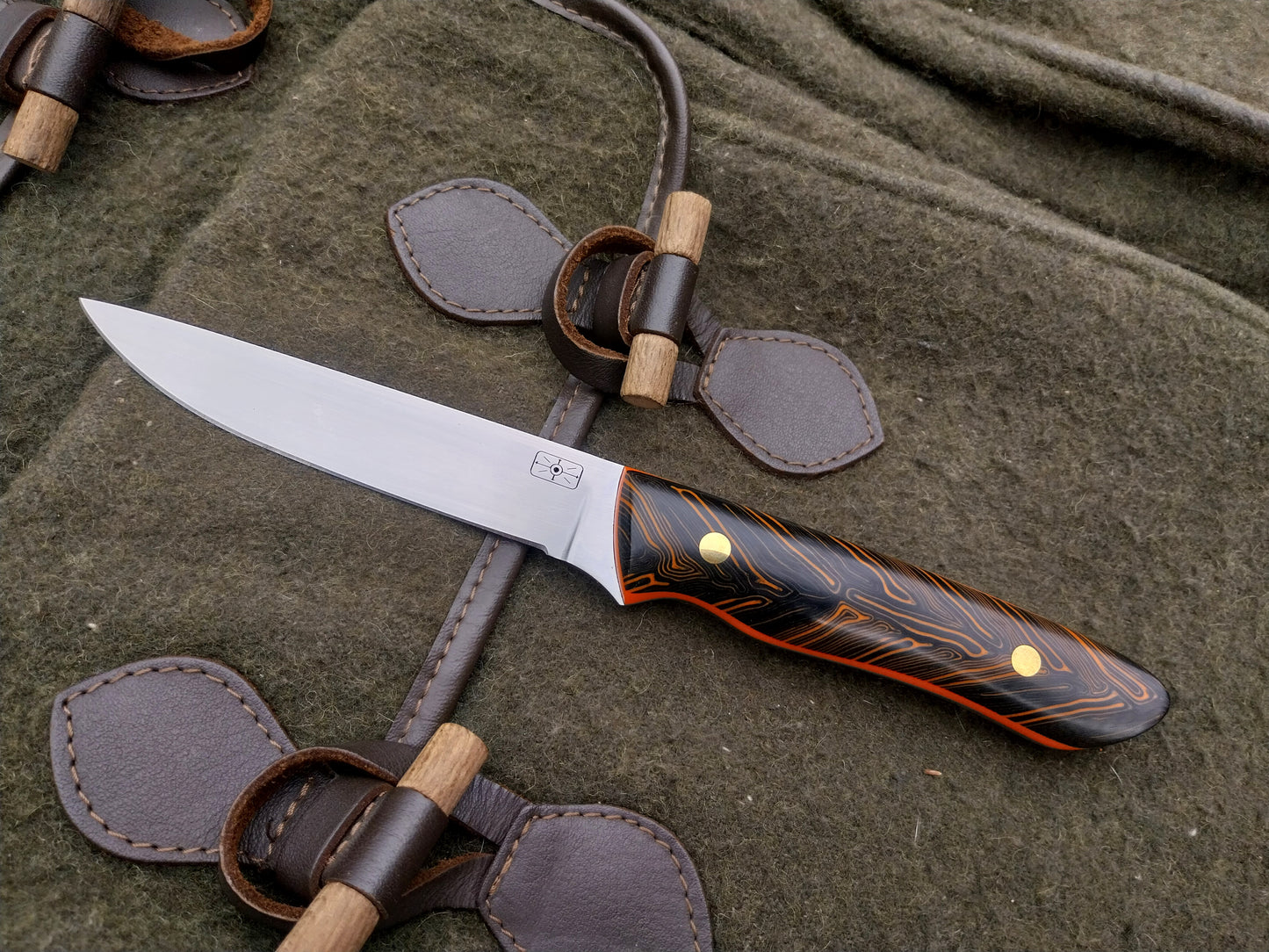 Fallow Stalker Orange and Black damascus G10