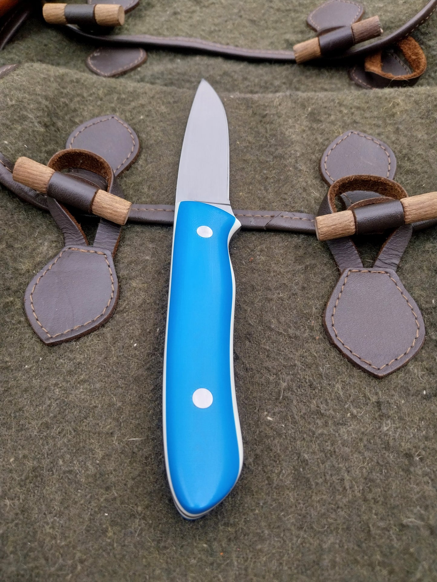 Roe Stalker Blue/White G10