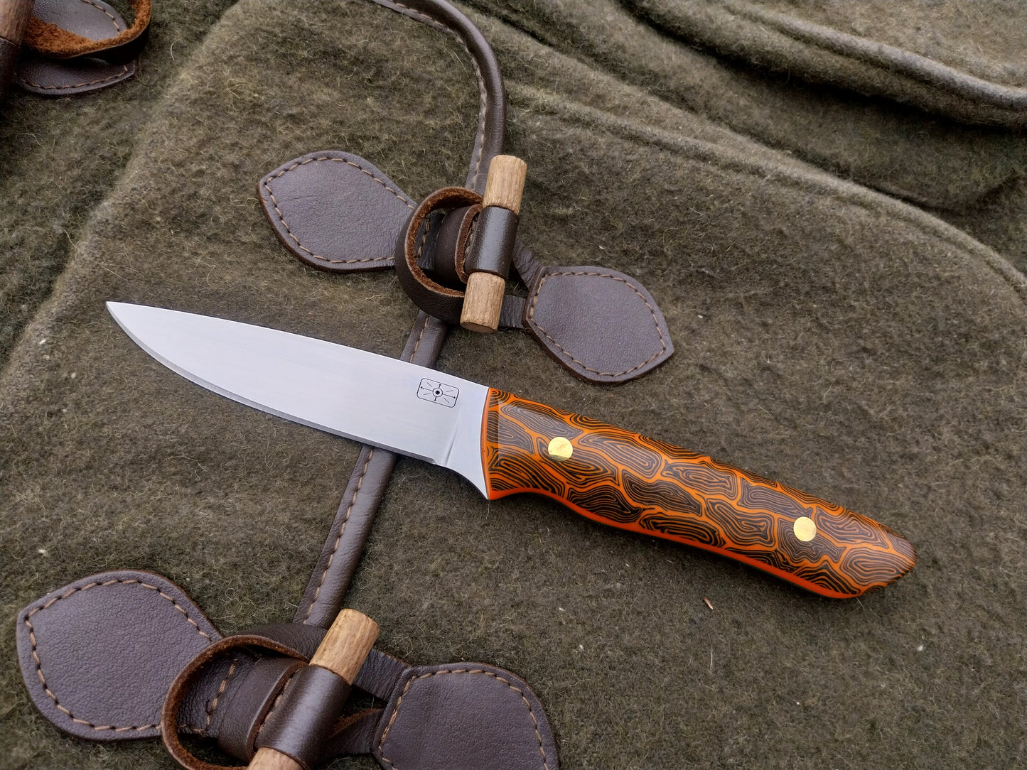 Roe Stalker Orange and Black Damascus G10