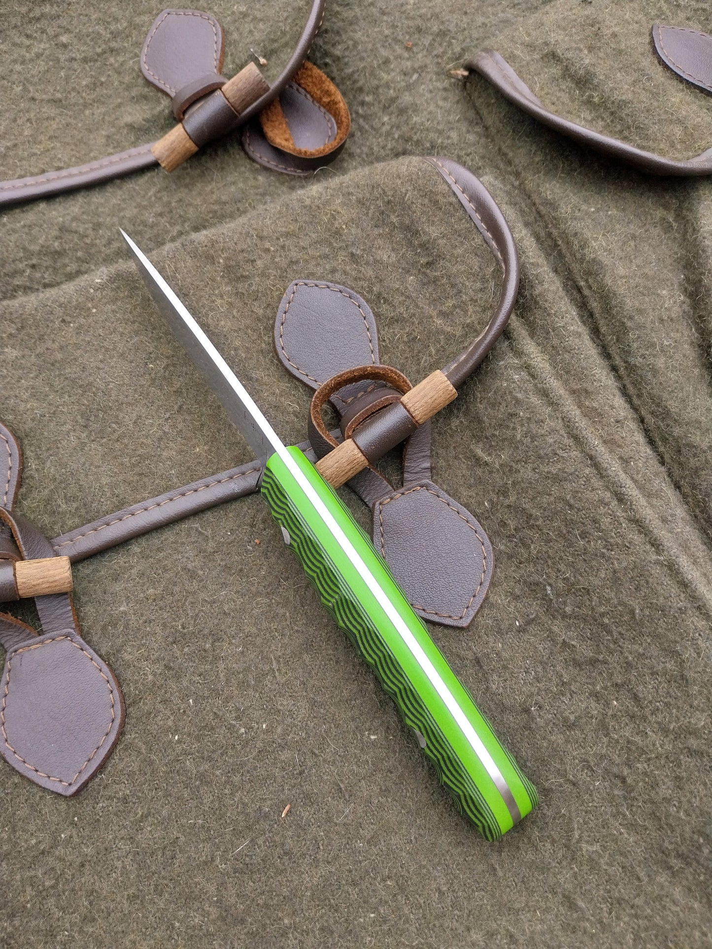 Roe Stalker Green and Black Sure-Touch