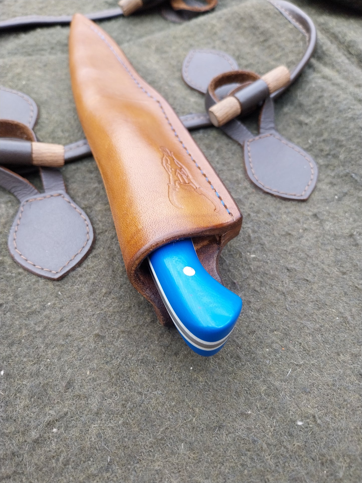 Muntjac Catcher Blue/White