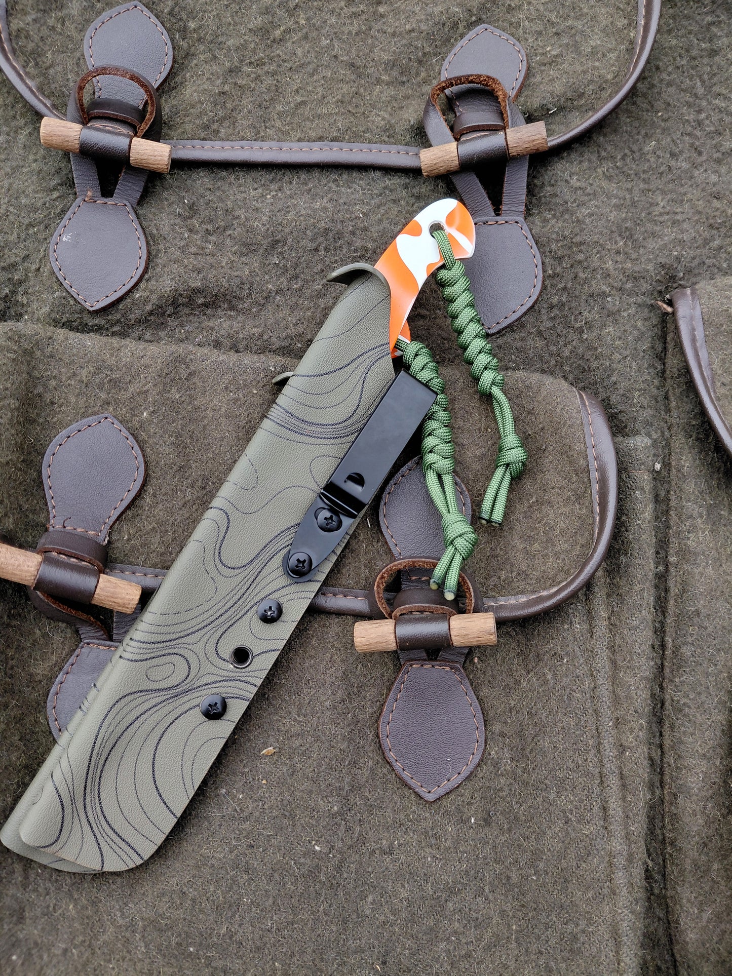 Naked Fallow Catcher and Zipper Catcher Combo (Cerakoted) Green Kydex sheath (Copy)