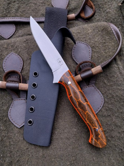 Roe Catcher Damascus orange and black G10