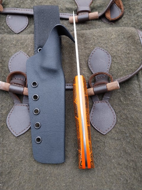 Roe Catcher Damascus orange and black G10