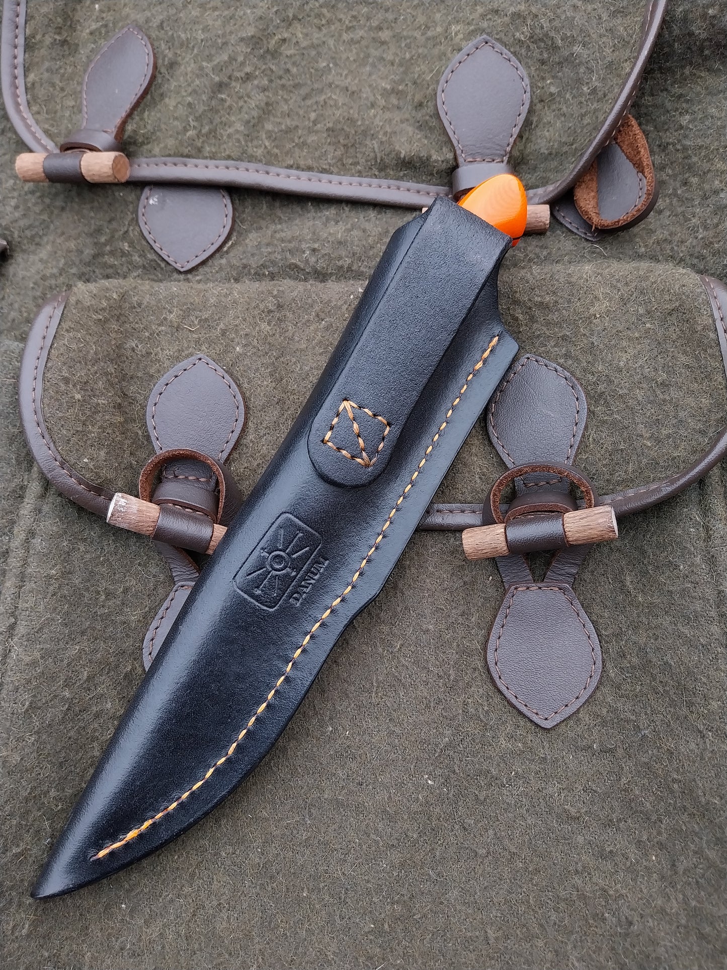 Roe Catcher (Custom Long Handle) carbon fibre/copper damascus, orange G10