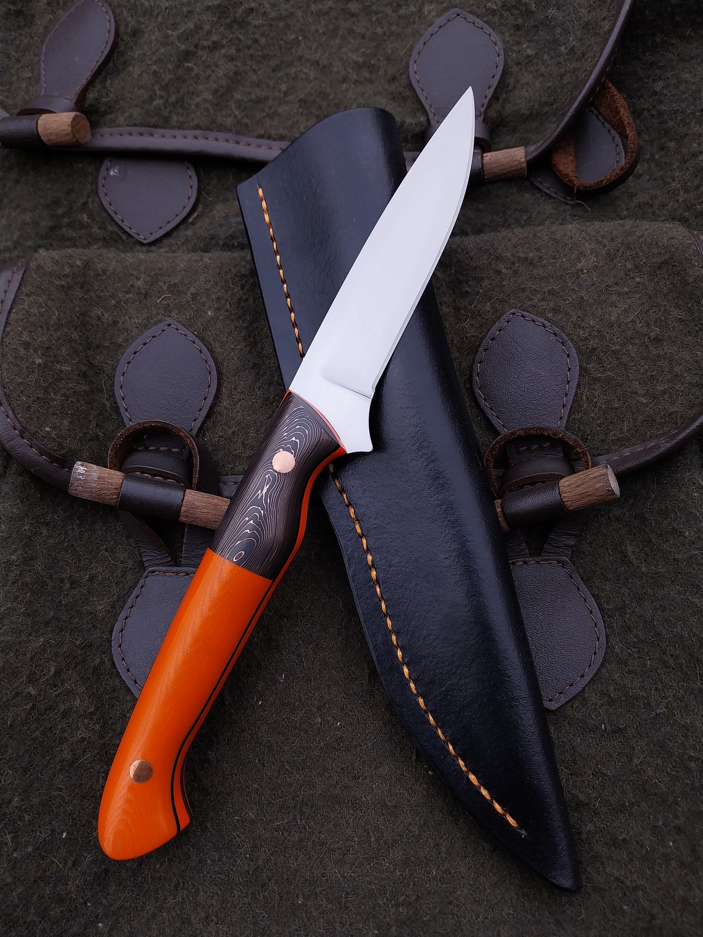 Roe Catcher (Custom Long Handle) carbon fibre/copper damascus, orange G10