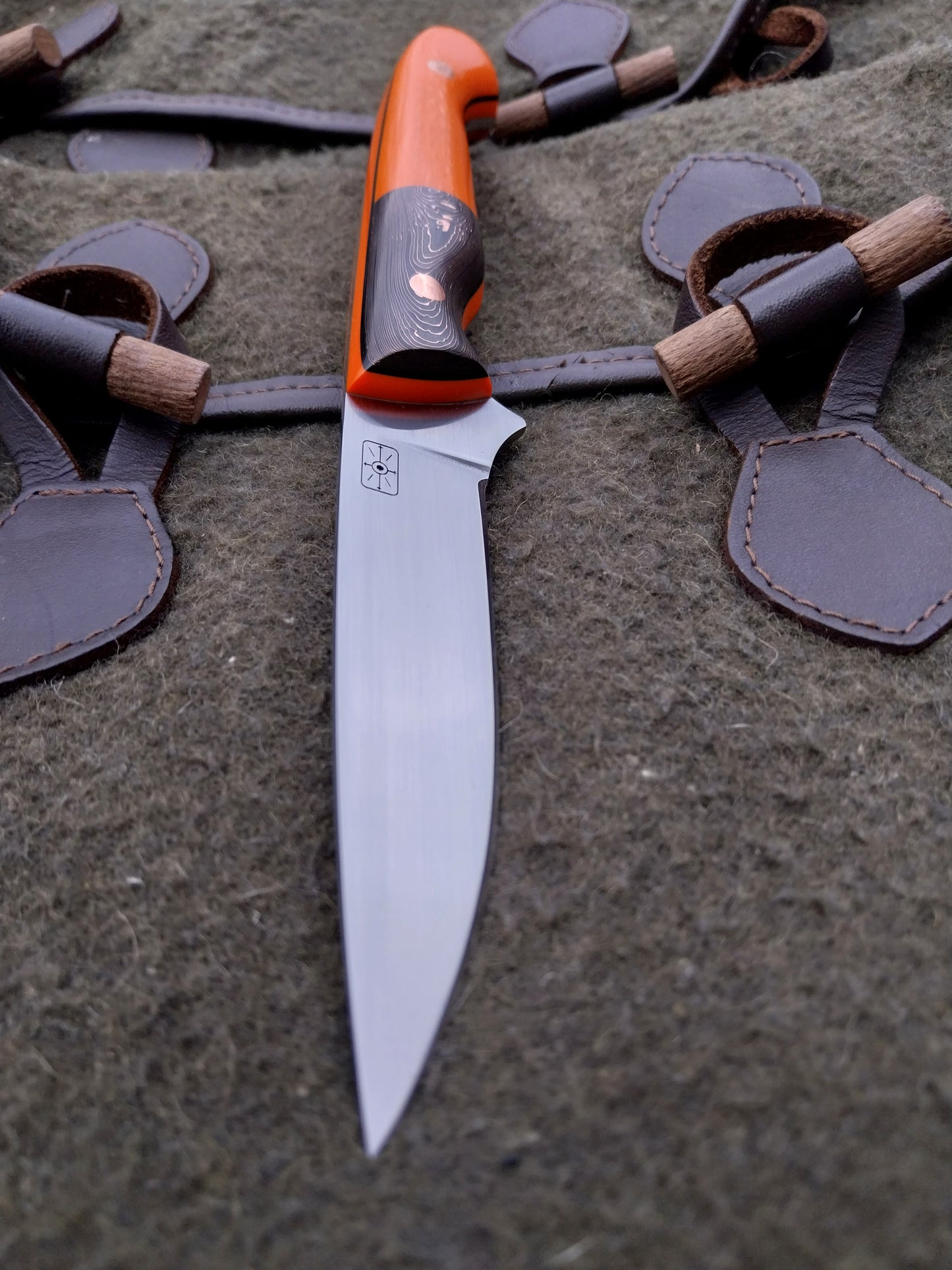 Roe Catcher (Custom Long Handle) carbon fibre/copper damascus, orange G10