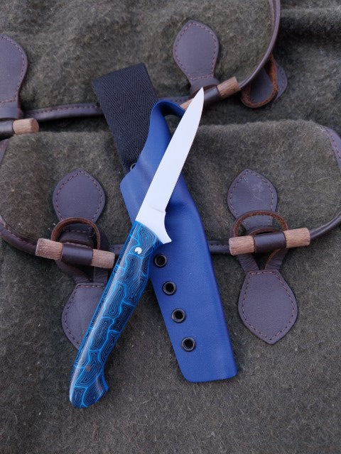 Muntjac Catcher Black and Blue G10