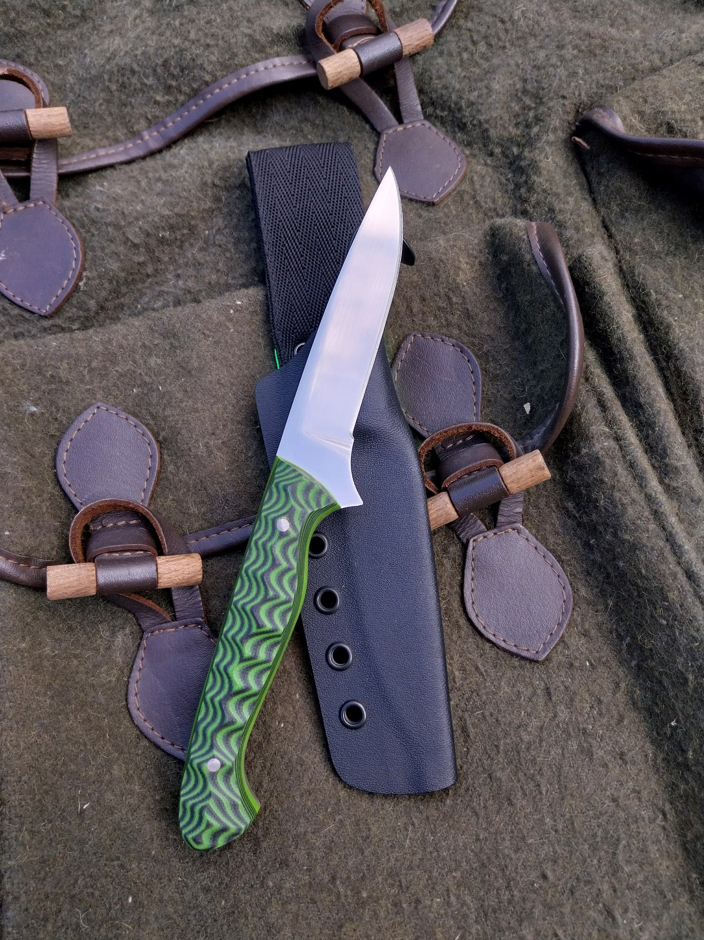 Roe Catcher Green and Black G10