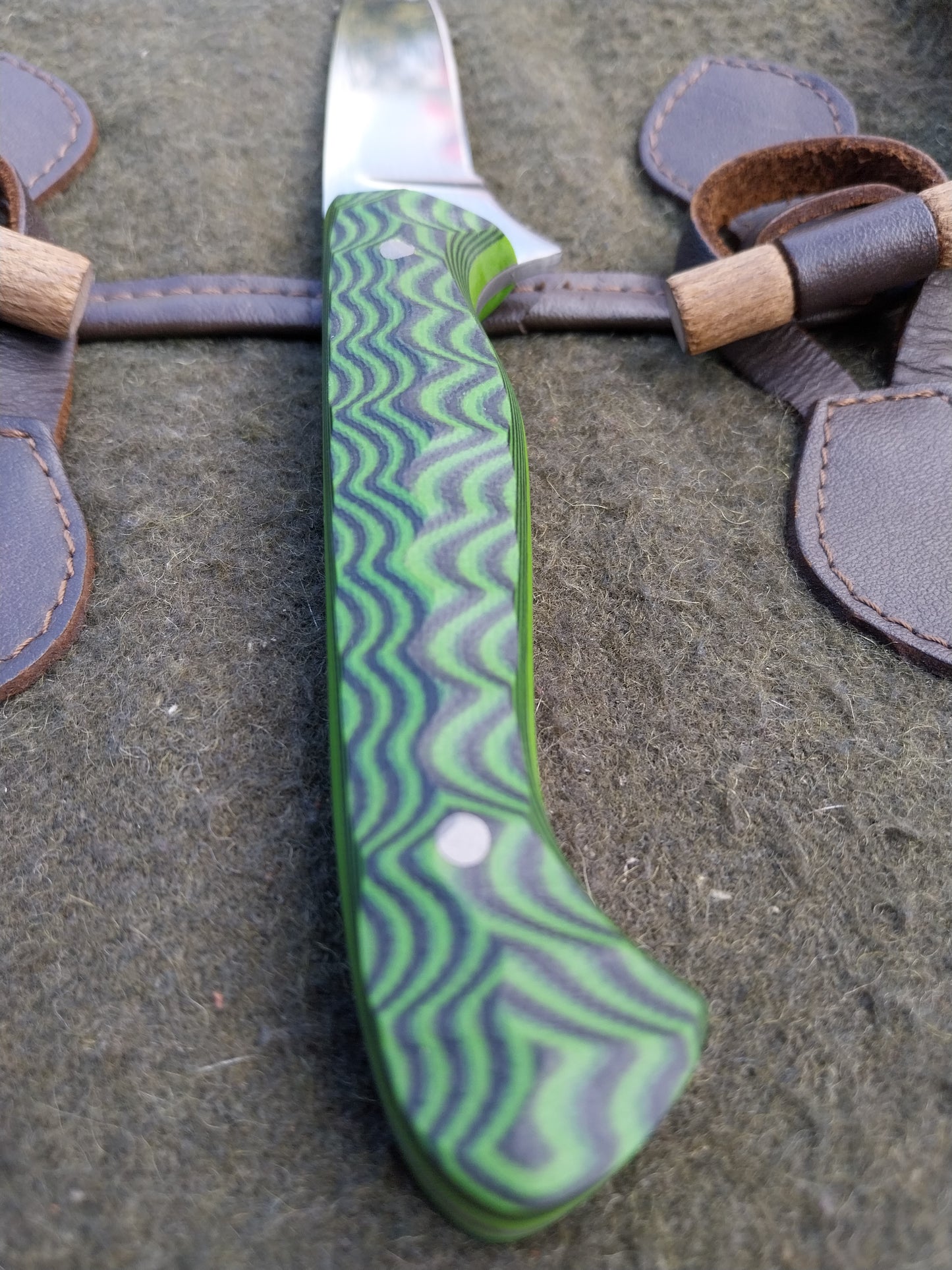 Roe Catcher Green and Black G10