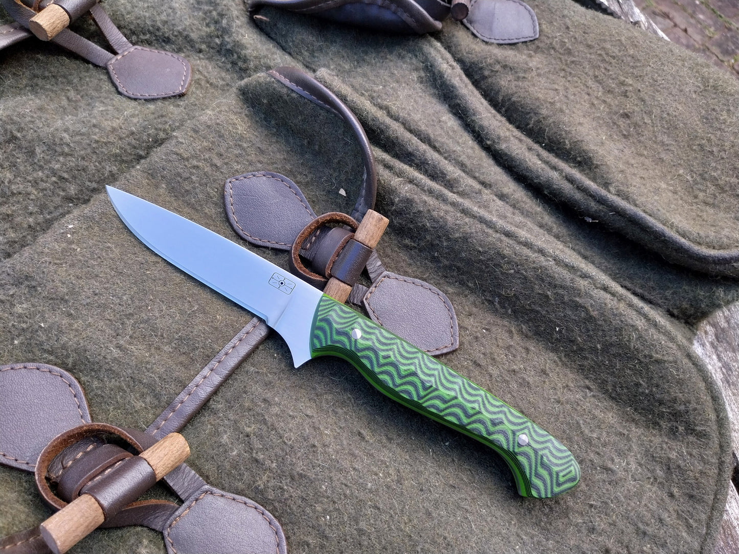 Roe Catcher Green and Black G10