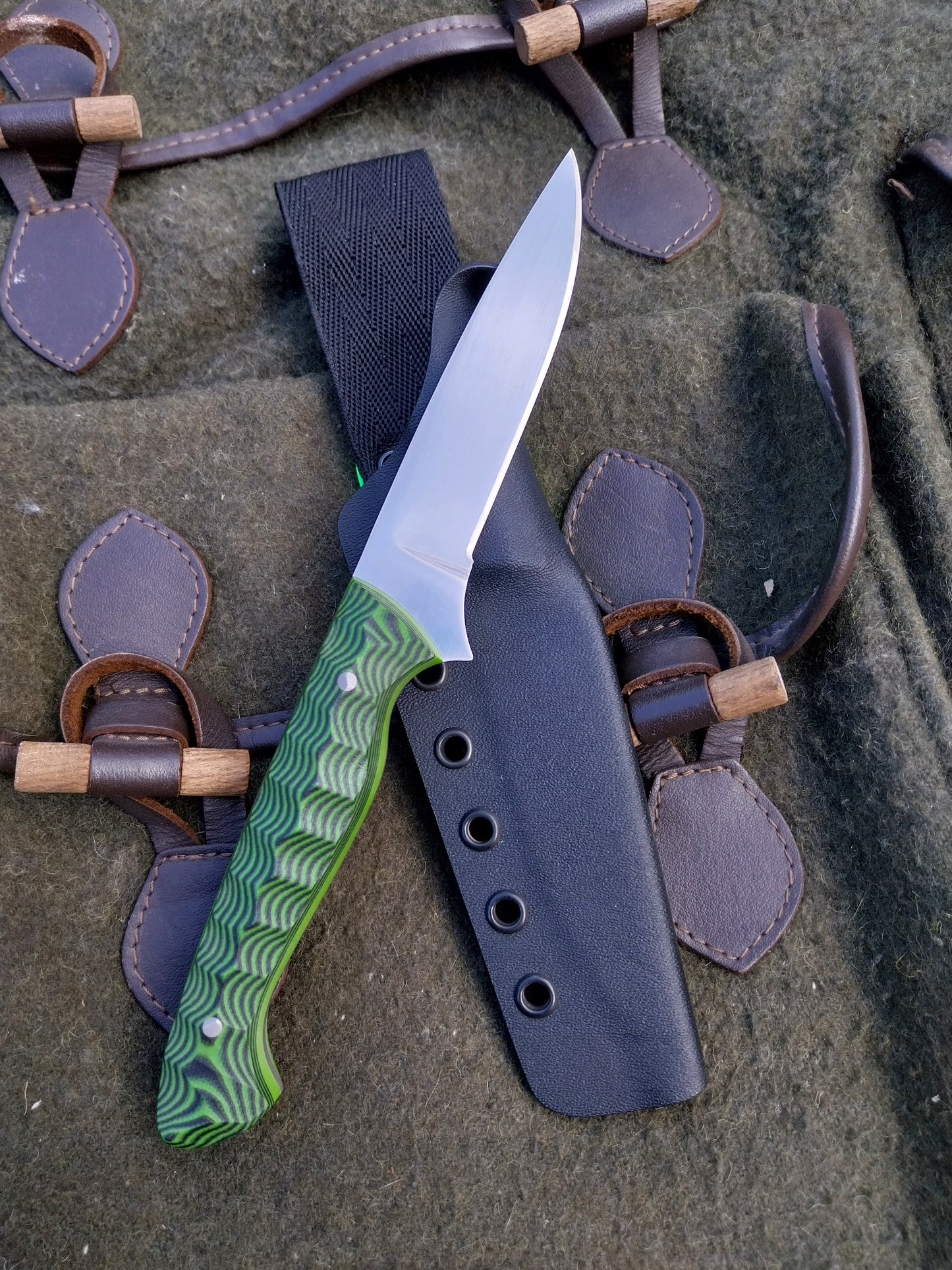 Roe Catcher Green and Black G10