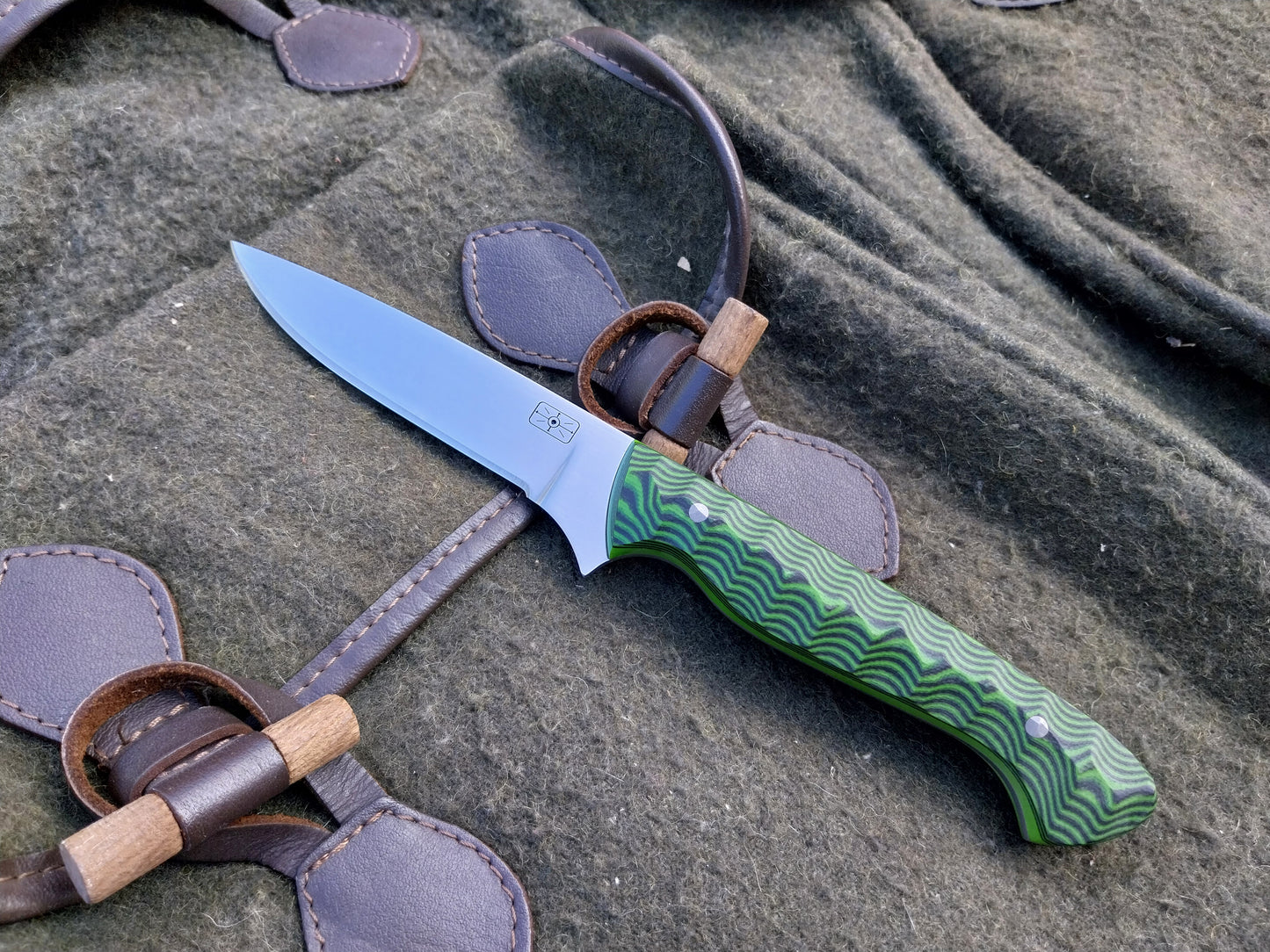 Roe Catcher Green and Black G10