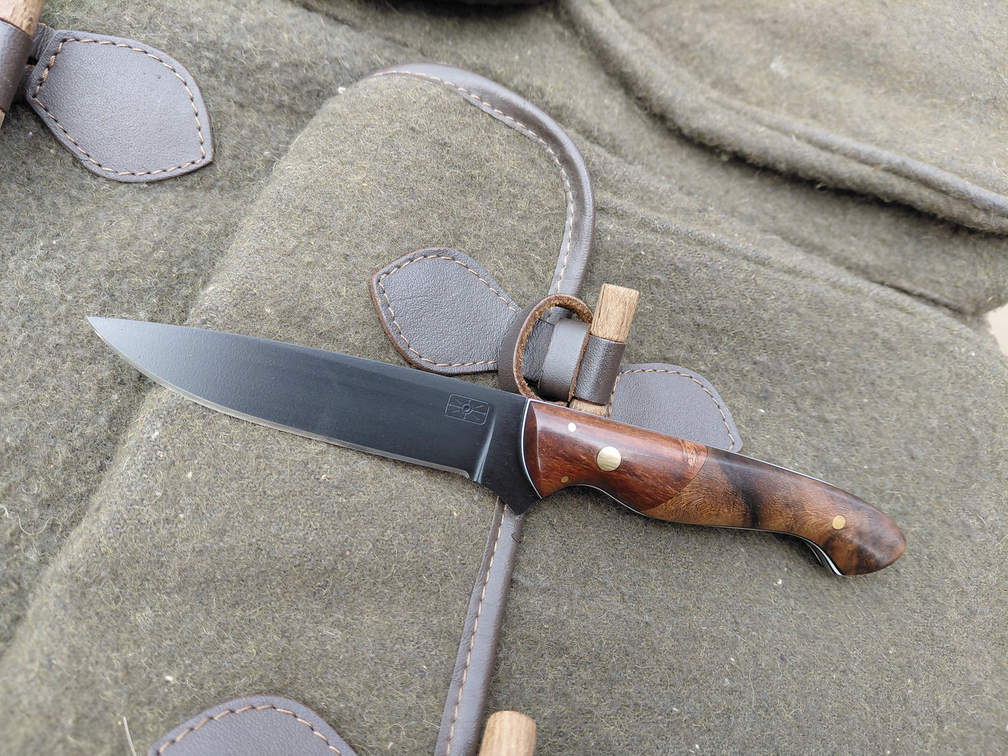Roe Catcher Antler and Walnut