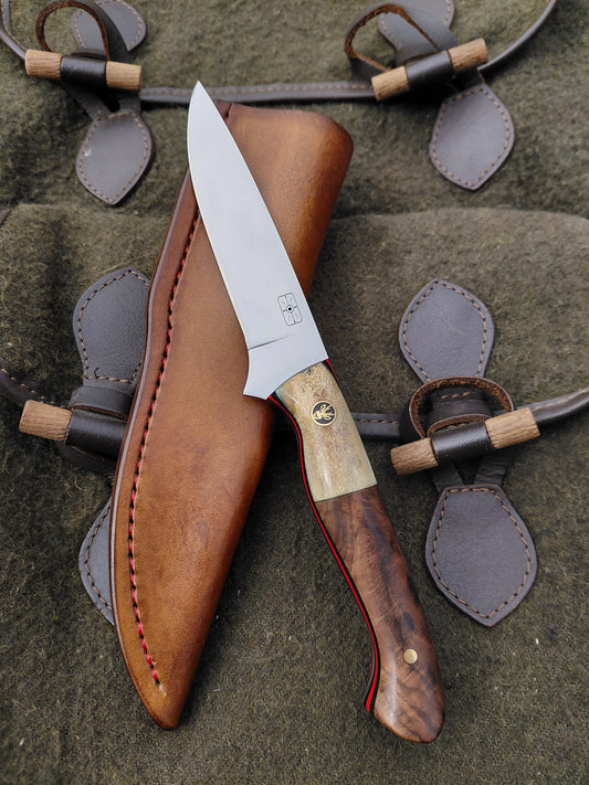 Roe Catcher Antler and Walnut
