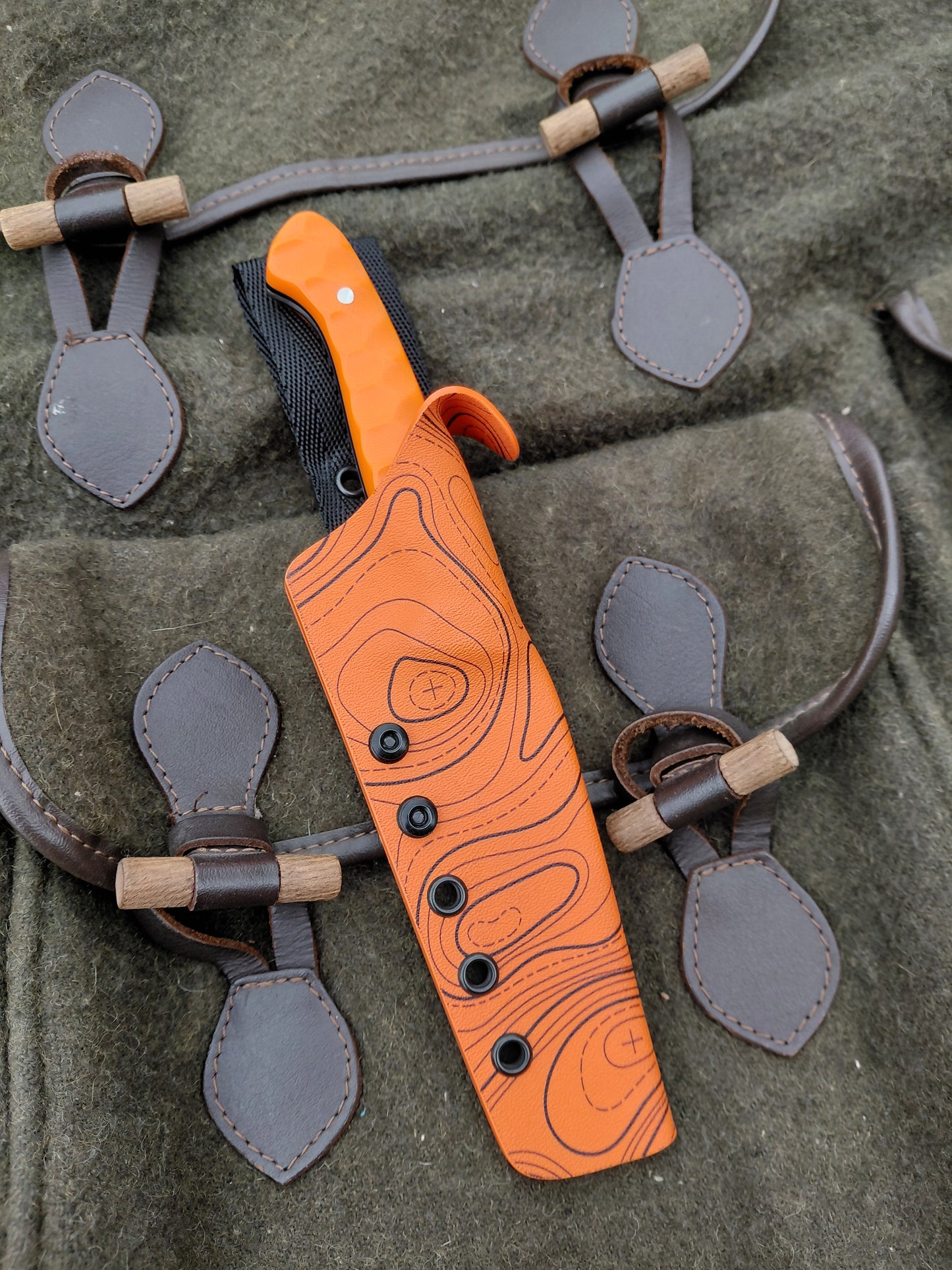 Roe Catcher Orange / Black