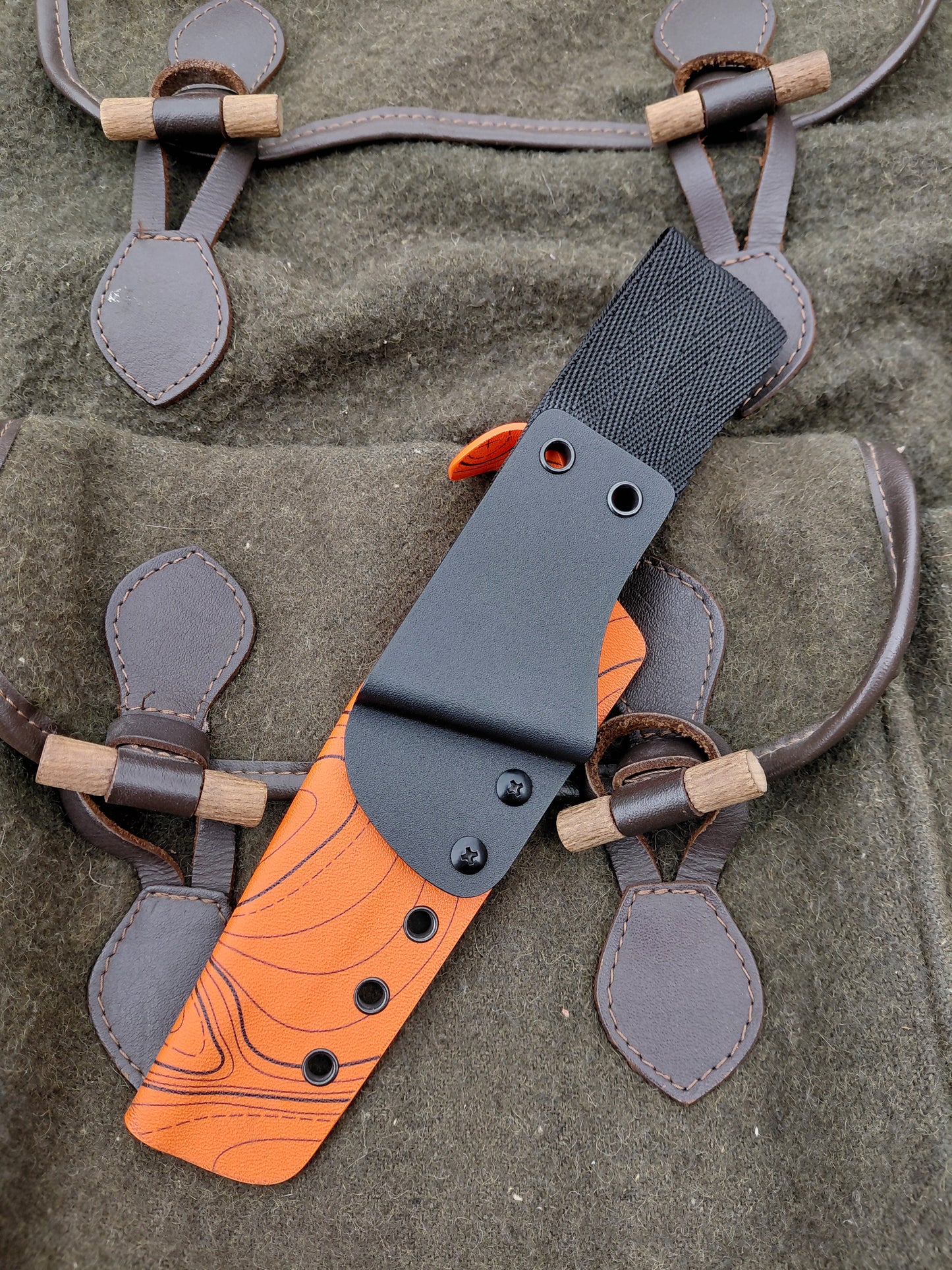 Roe Catcher Orange / Black