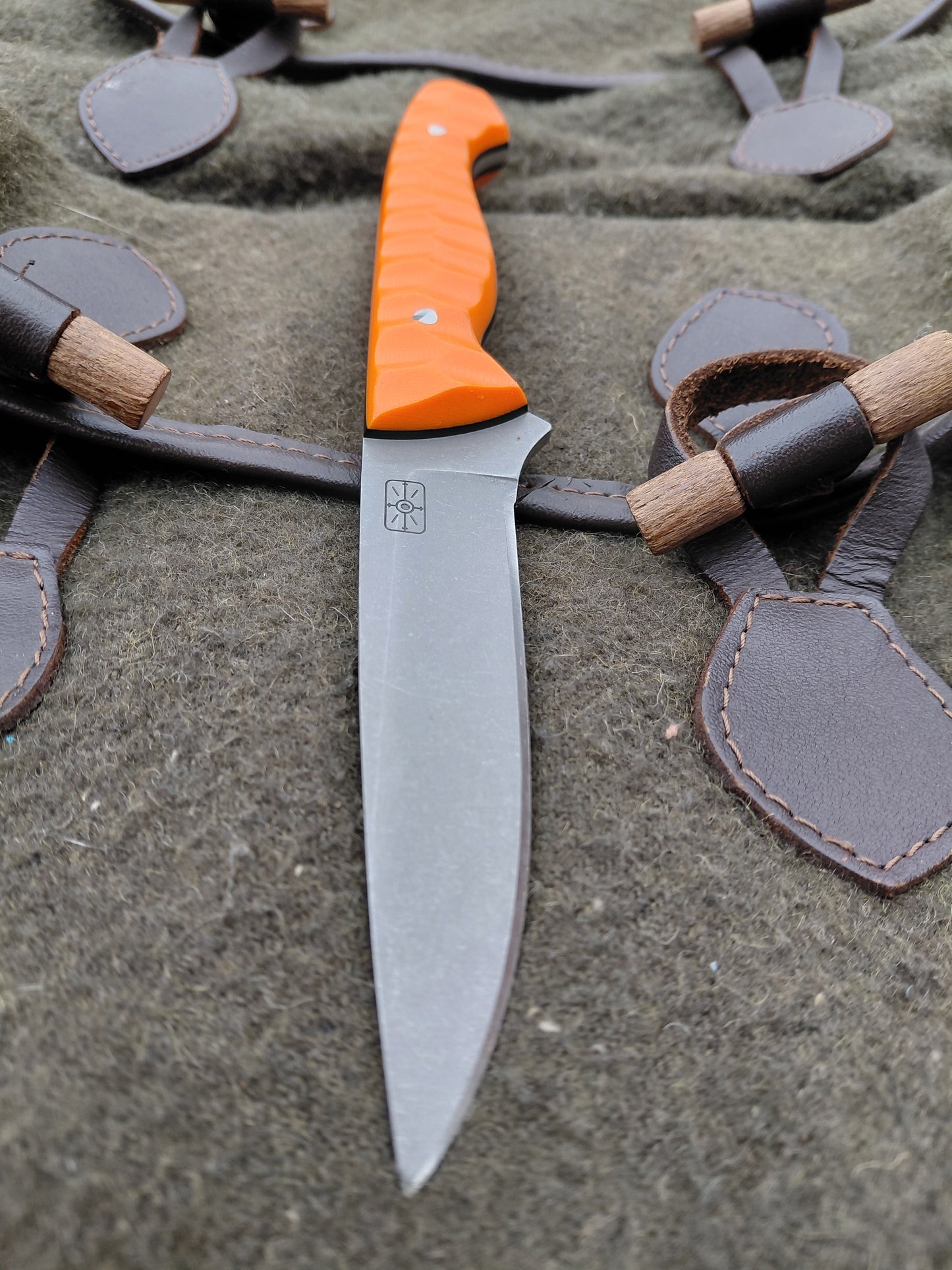 Roe Catcher Orange / Black