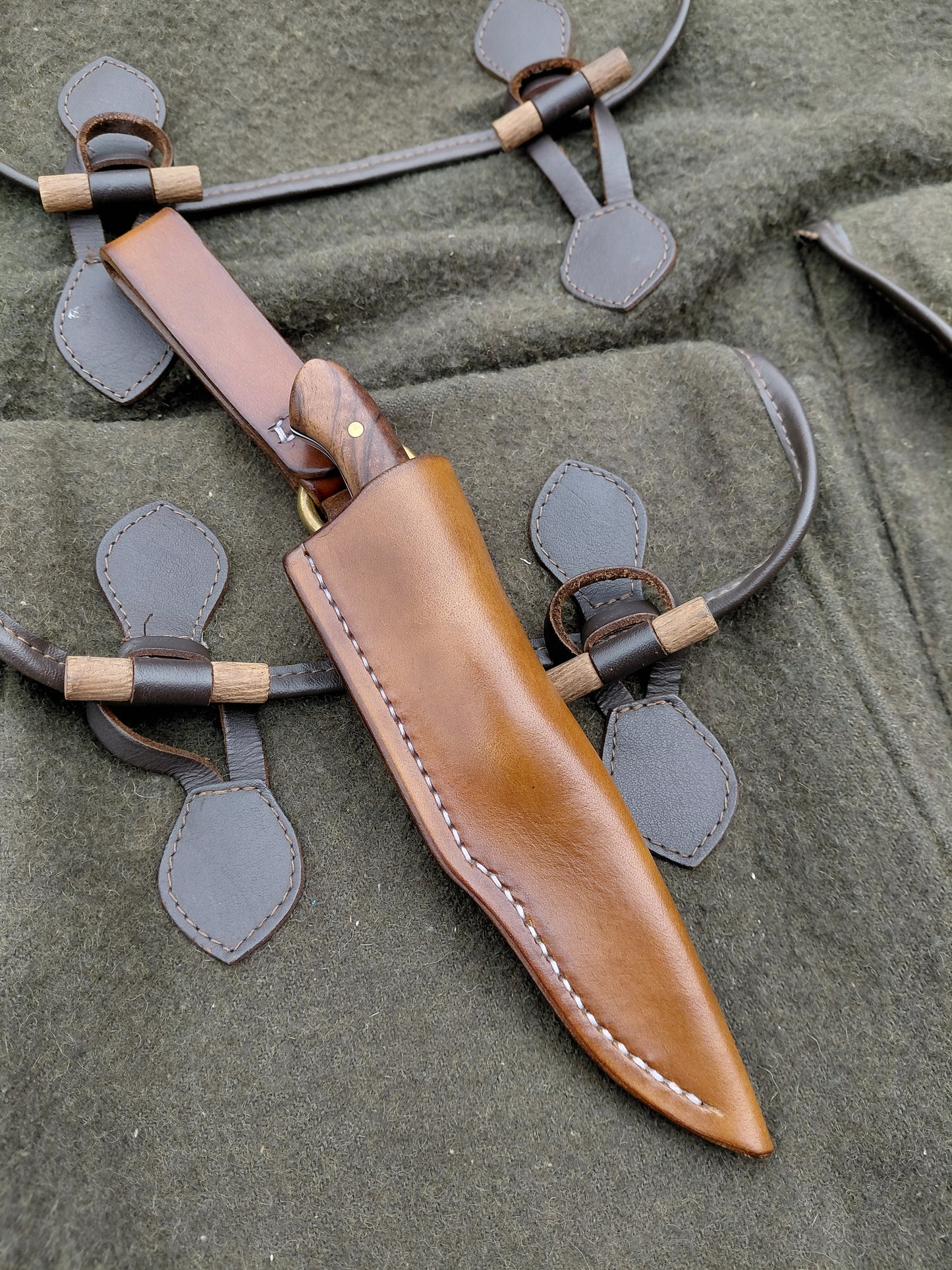 Catcher Rosewood and Walnut