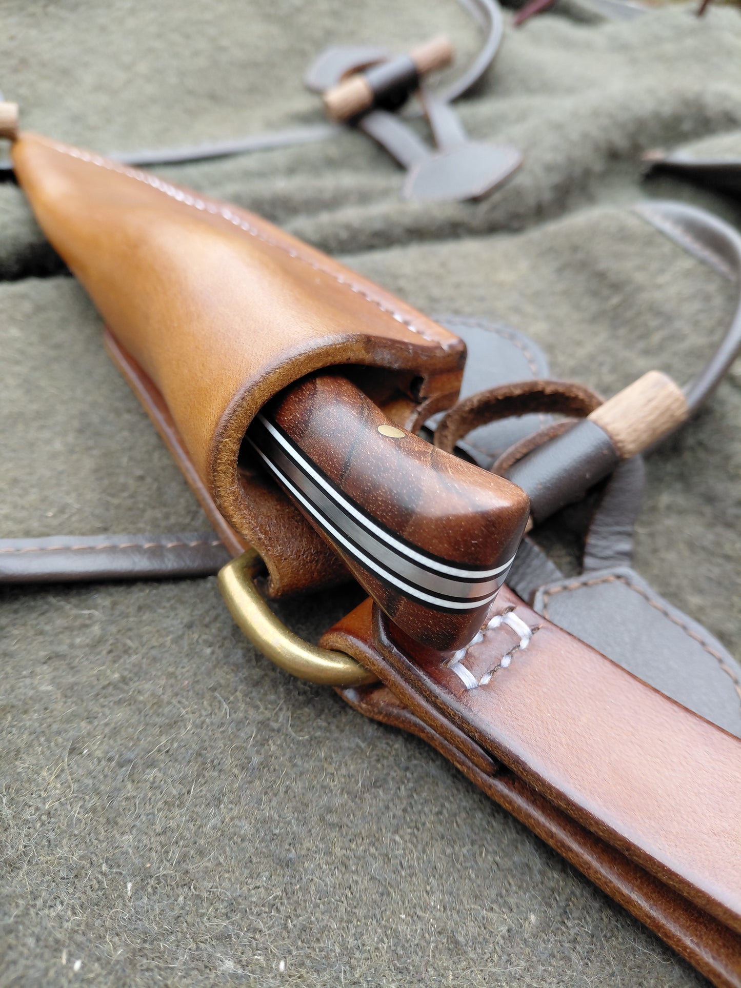 Catcher Rosewood and Walnut