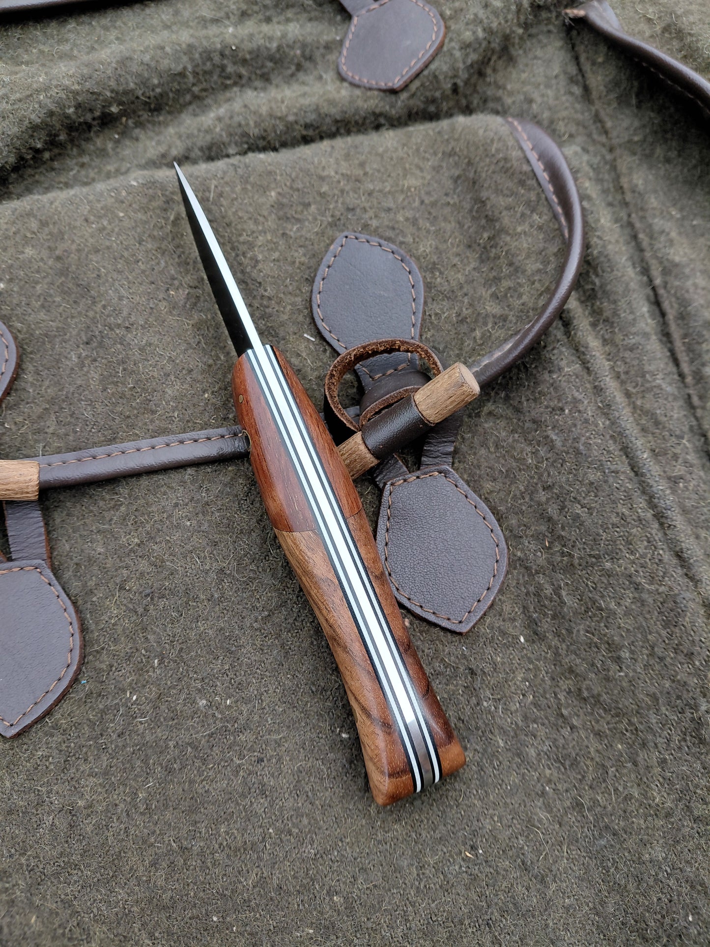 Catcher Rosewood and Walnut