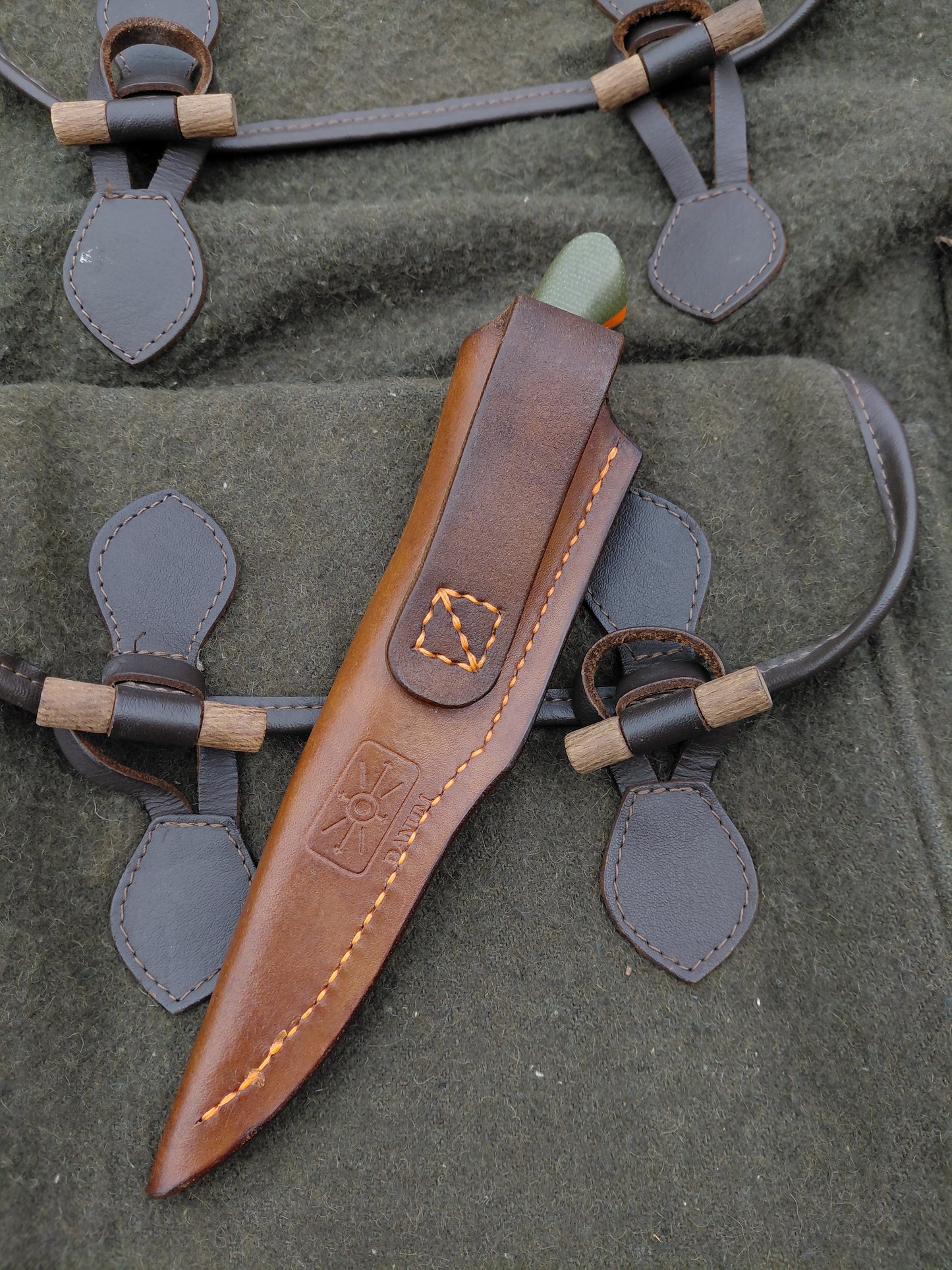 Muntjac Catcher Green Canvas Micarta