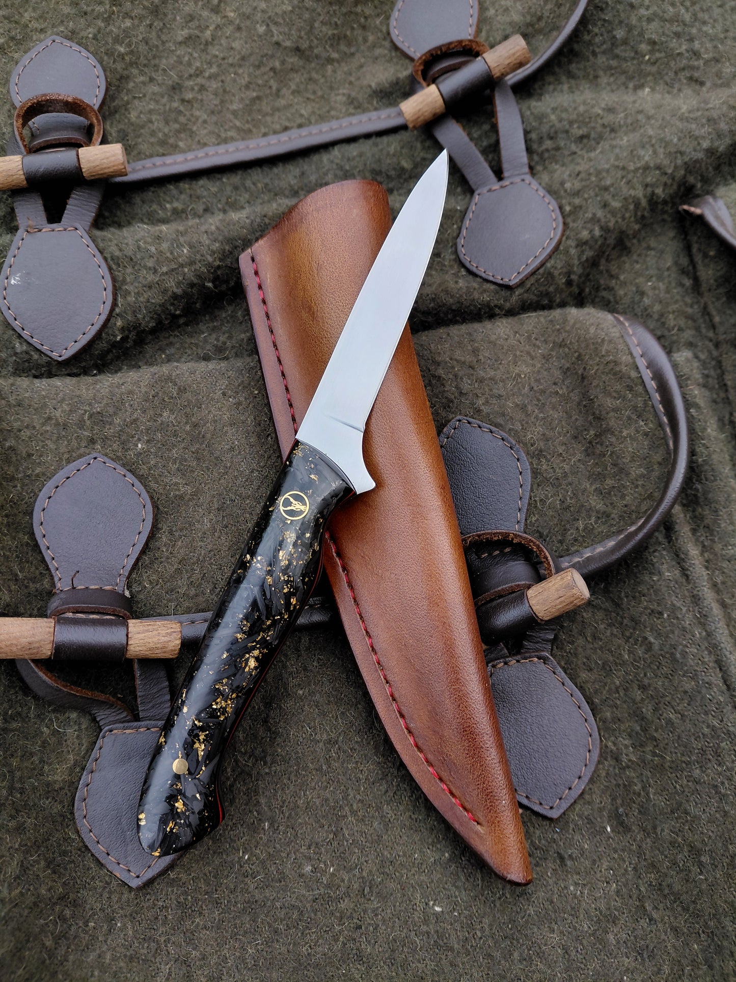 Muntjac Catcher Shredded Carbon fibre and Gold