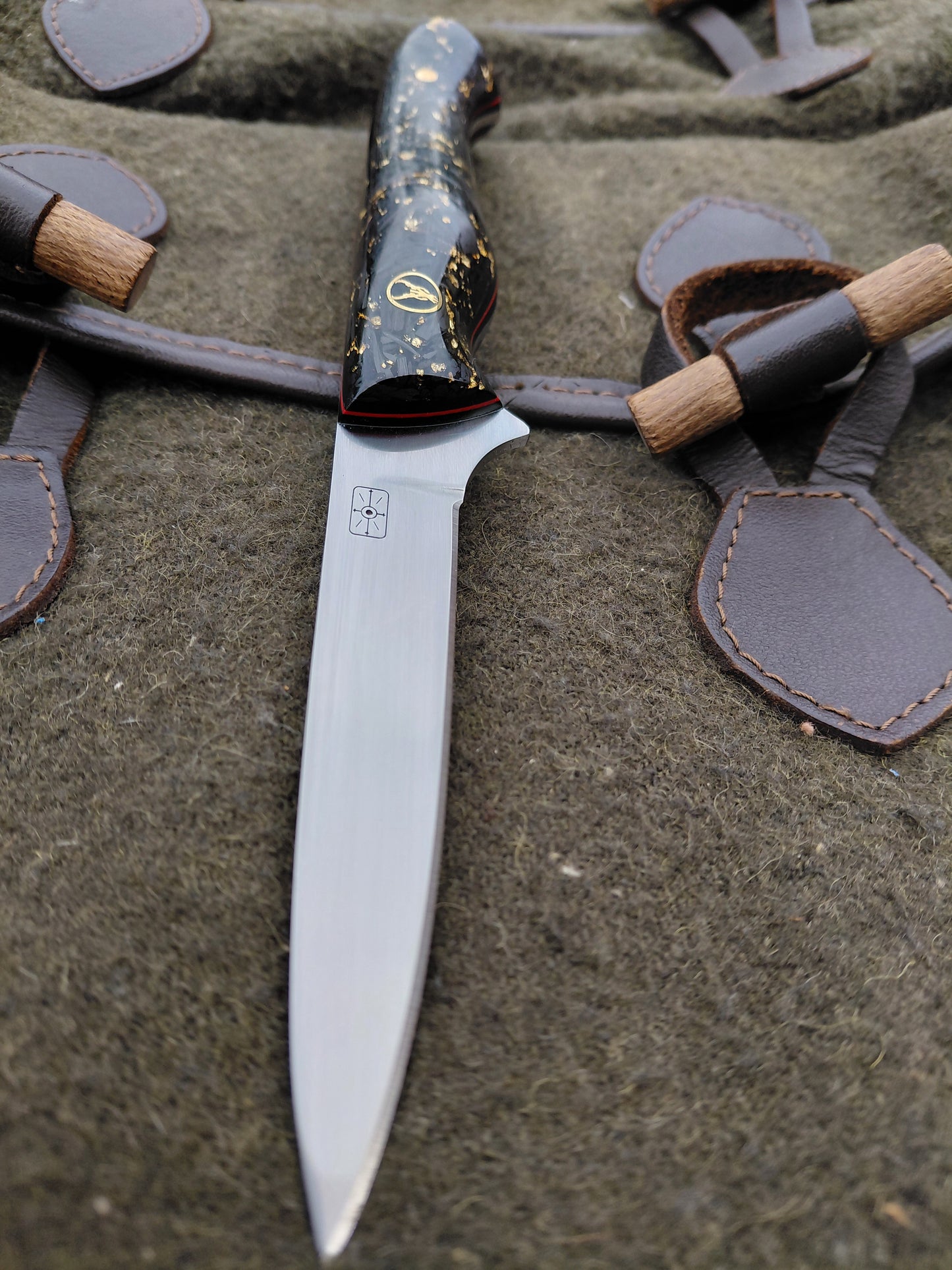 Muntjac Catcher Shredded Carbon fibre and Gold