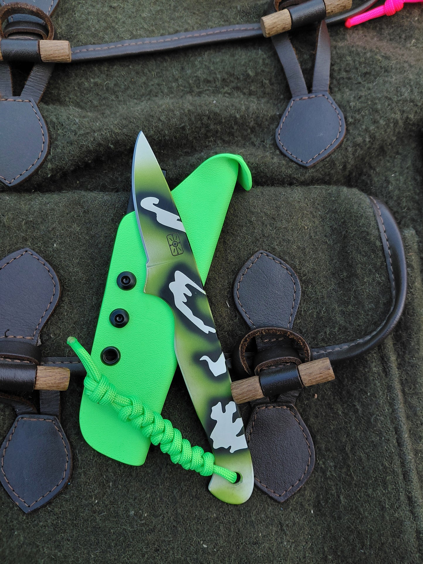 Naked Catcher Green/White - Orange/White - Pink/White