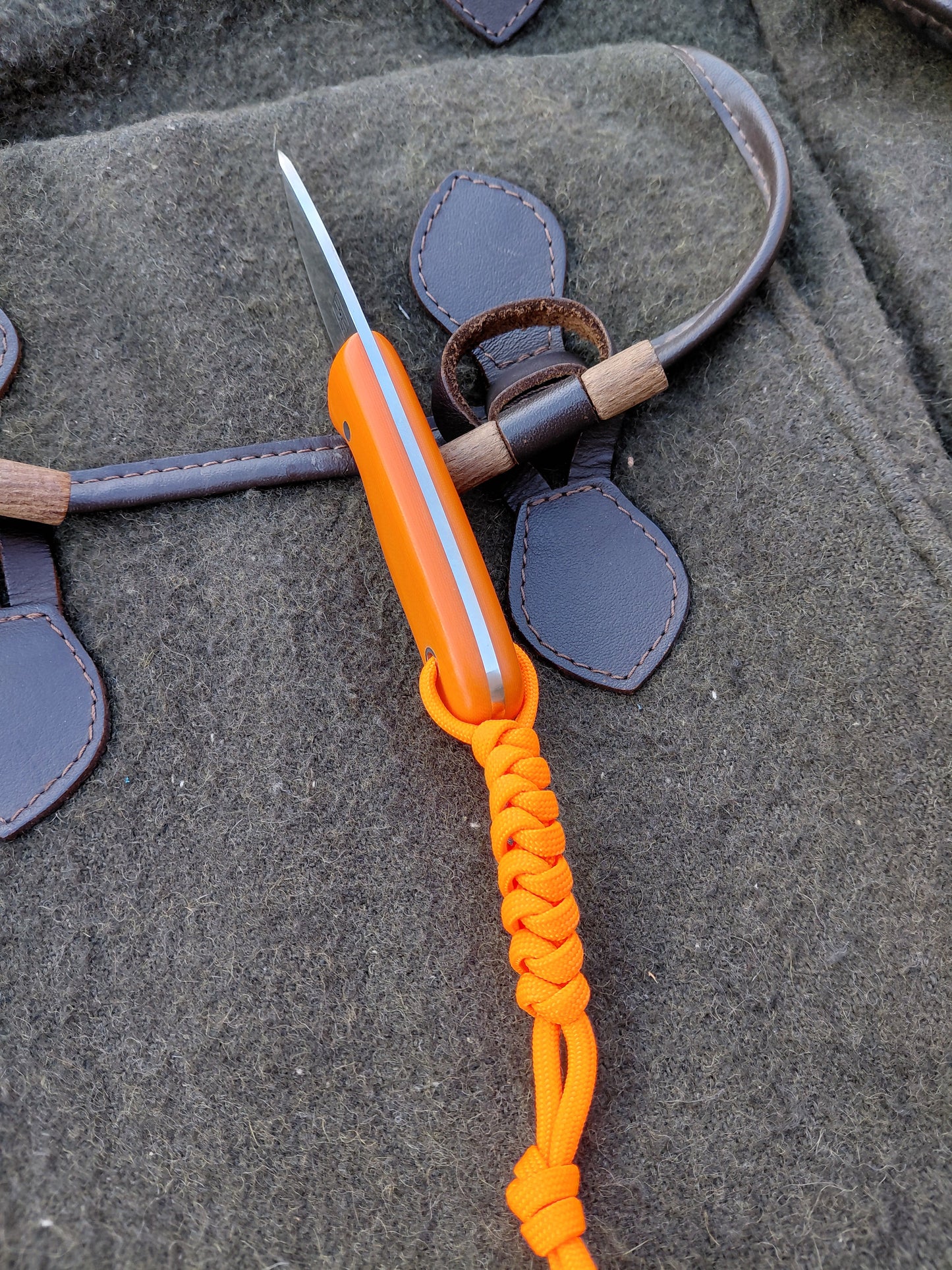 Coney Kit Orange G10 Scandi