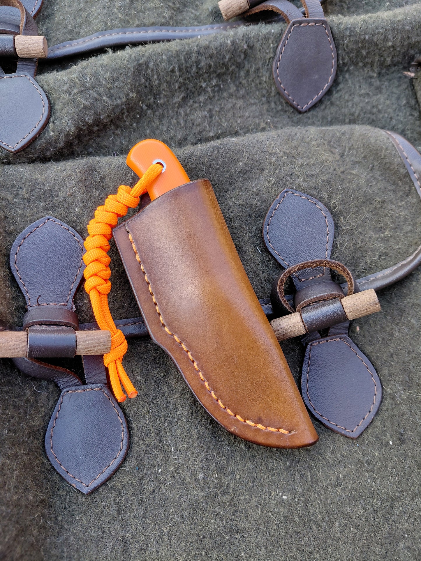 Coney Kit Orange G10 Scandi