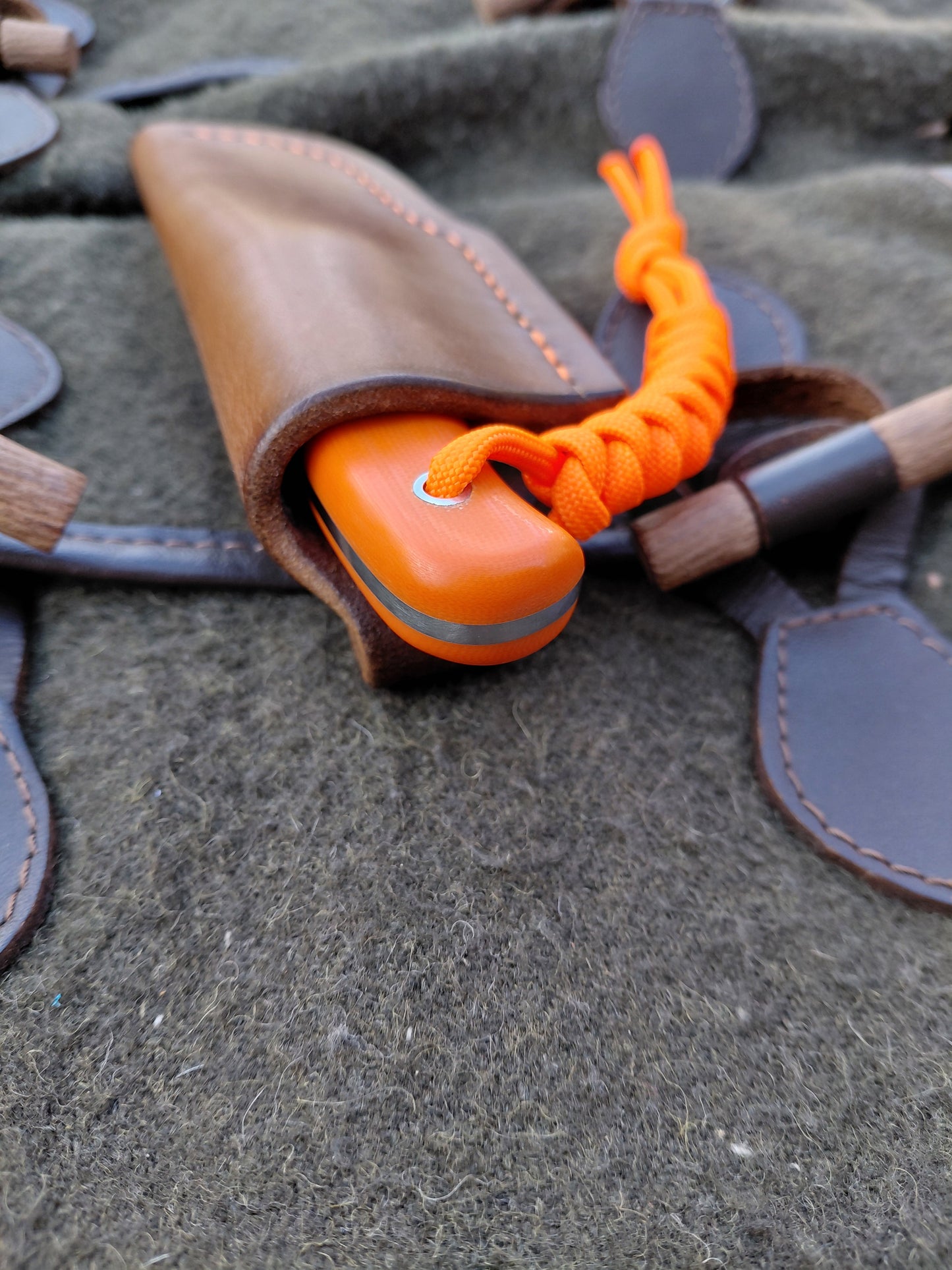 Coney Kit Orange G10 Scandi