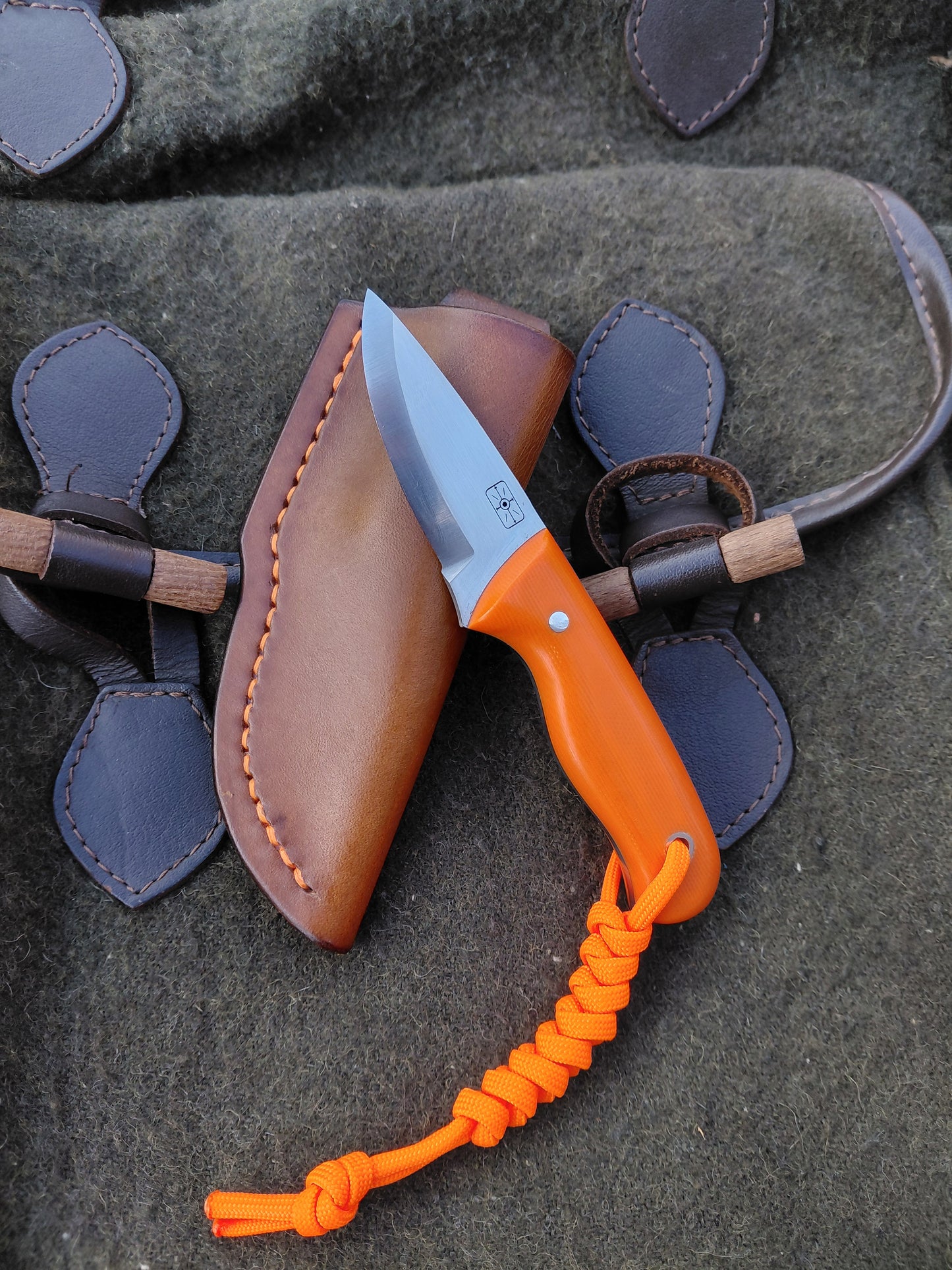 Coney Kit Orange G10 Scandi