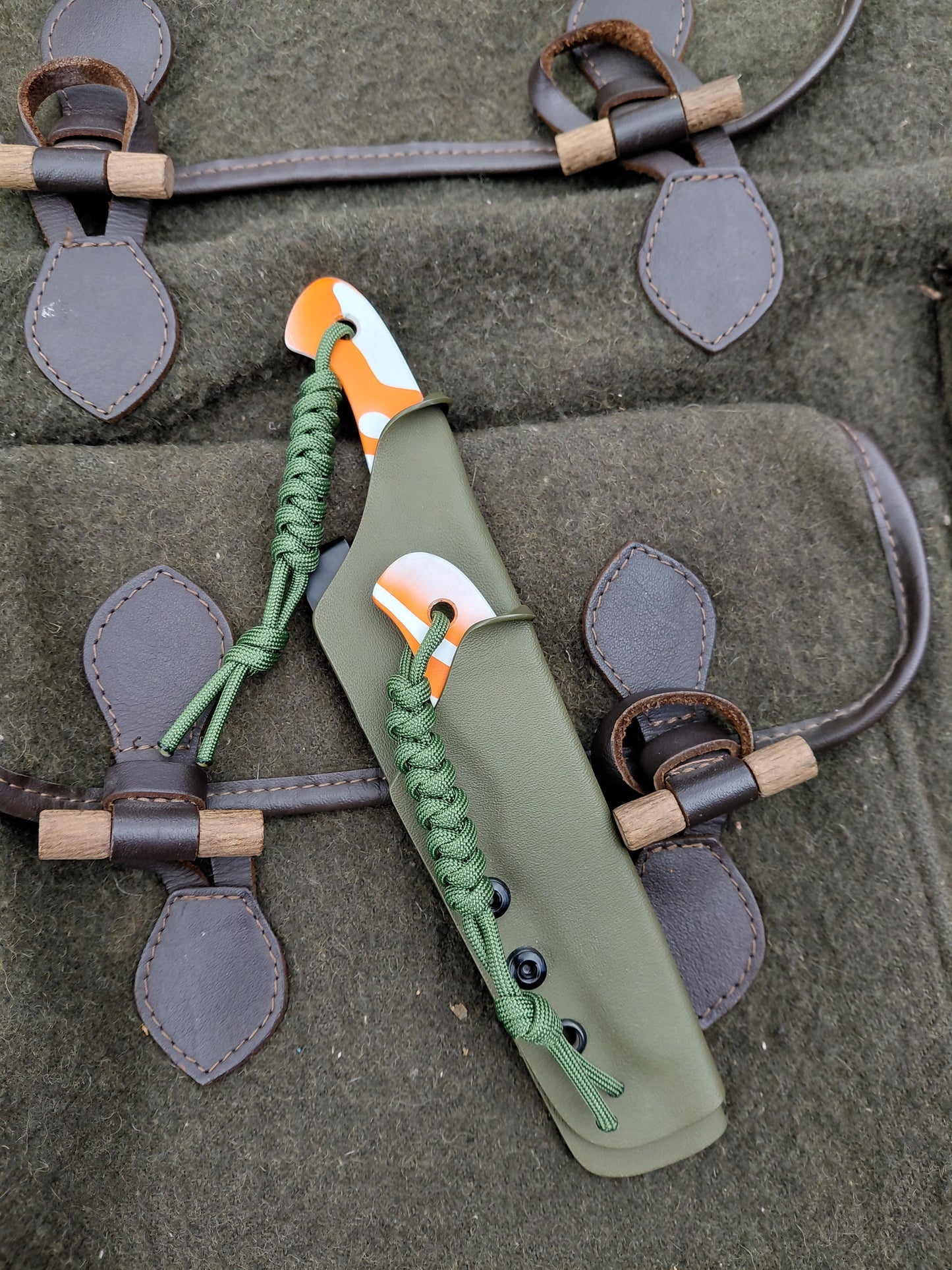 Naked Roe Catcher/Coney Kit Zipper Combo (Cerakoted) Green Kydex sheath