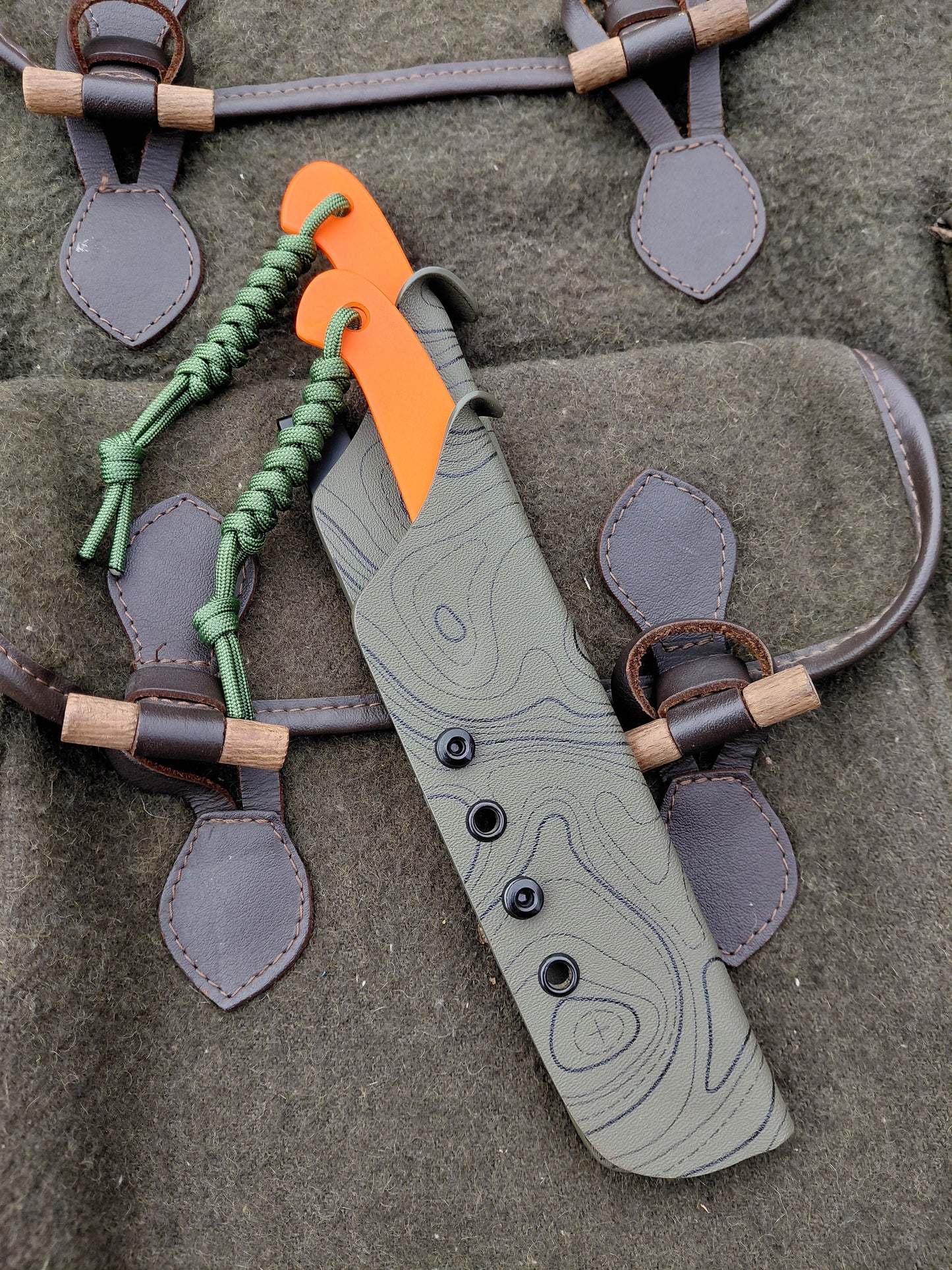 Naked Fallow Catcher and Zipper Catcher Combo (Cerakoted) Green Kydex sheath (Copy)